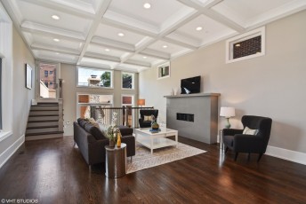 11_1544GraceSt_94_FamilyRoomKitchen_HiRes