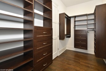 21_1544GraceSt_45_MasterBedroomCloset_HiRes