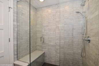 29_1544GraceSt_323_Bathroom_HiRes