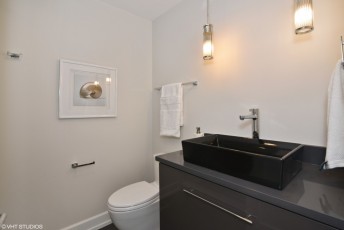 33_1544GraceSt_12_5thBathroom_HiRes