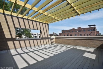 42_1544GraceSt_188_RoofDeck_HiRes